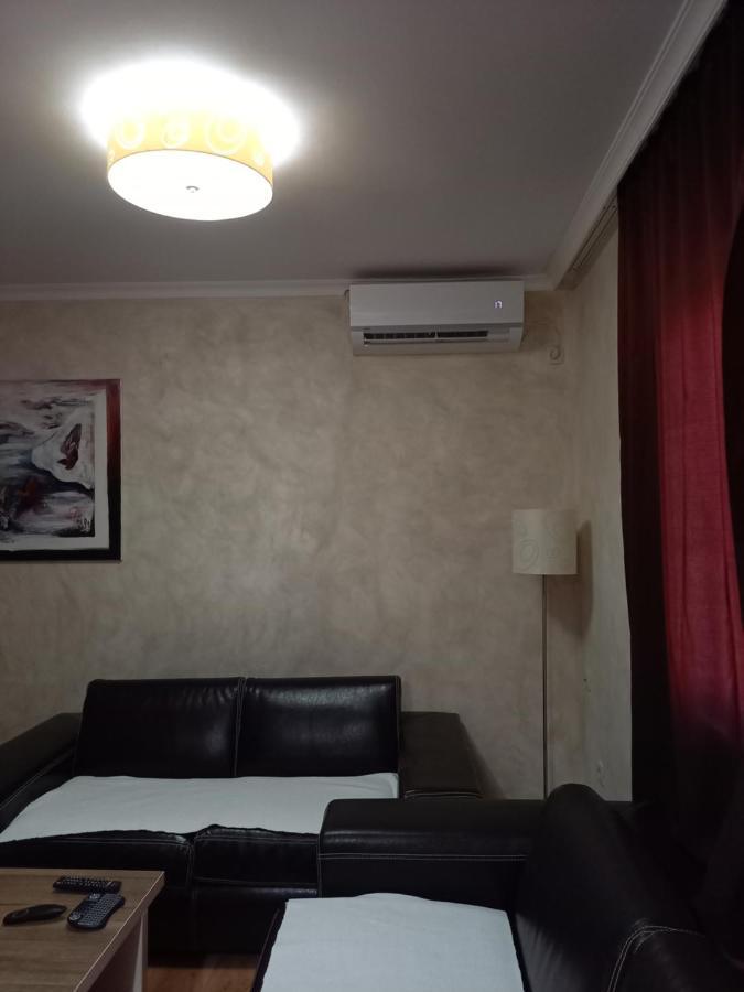 Holiday Home Kalicanin Bar Bagian luar foto