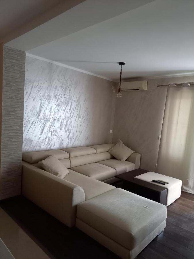 Holiday Home Kalicanin Bar Bagian luar foto