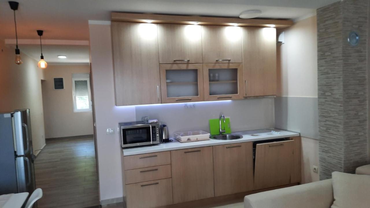 Holiday Home Kalicanin Bar Bagian luar foto