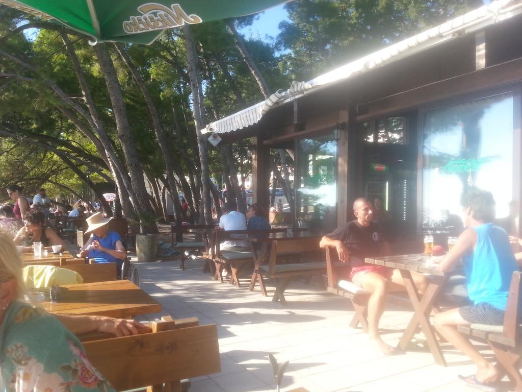 Holiday Home Kalicanin Bar Bagian luar foto